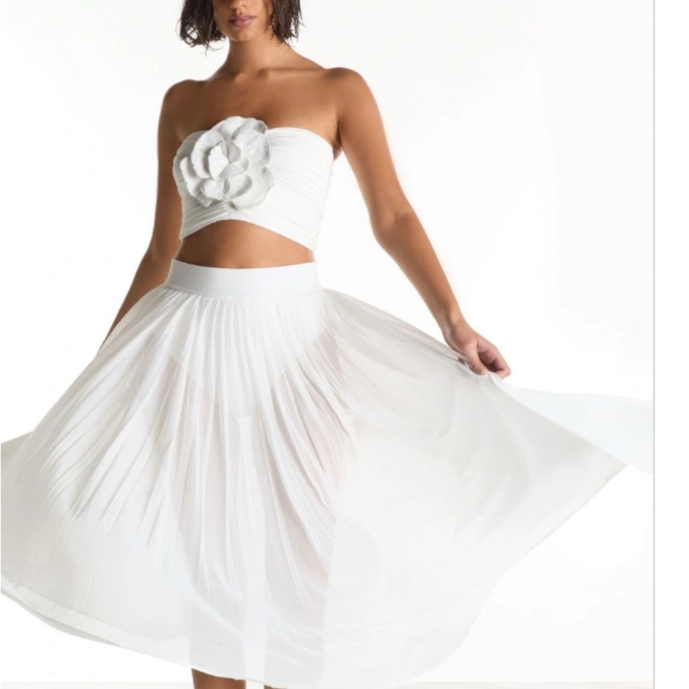 Carmen Marc Valvo 🦩White Pleated Midi Coverup Medium🦩